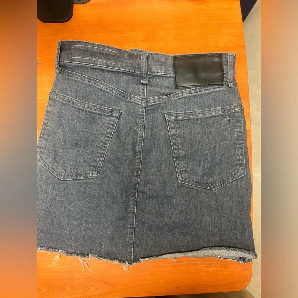 Rag & Bone Grey Denim Mini Skirt Size 25 — Classic Casual‎ Staple